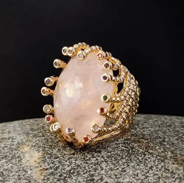 Anillo Rose Quartz, Rainbow Persian Jade, Joyería Luison