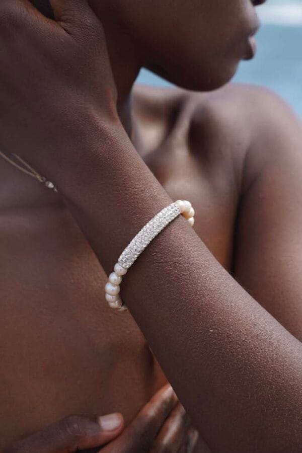 Brazalete Blanco Amor, Joyería Luison