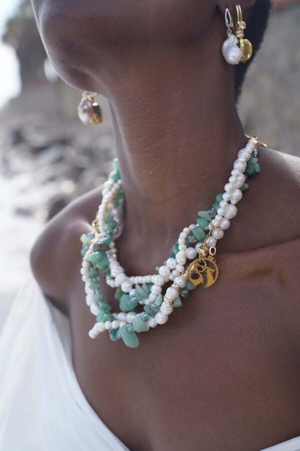Conjunto Evolución de Perlas Marinas y Ágata Turquesa, Joyería Luison