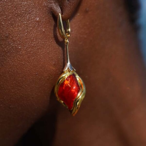 Pendientes Torbellino de Amor Ágata Roja y Oro 18k, Joyería Luison