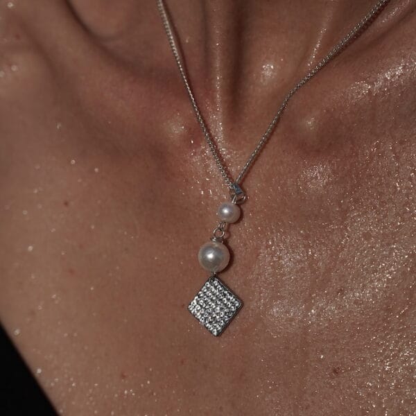 Collar de Perlas con Medallón de Plata,Joyería Luison
