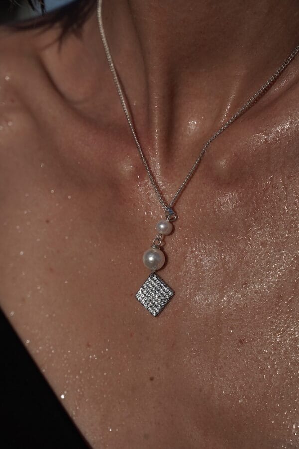 Collar de Perlas con Medallón de Plata,Joyería Luison