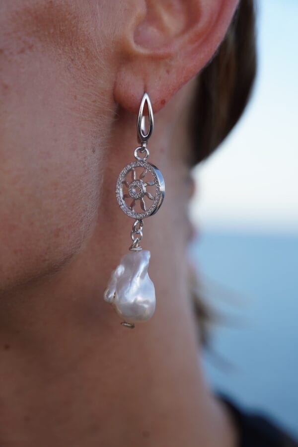 Pendientes Atardecer de Plata y Perla Barroca, Joyería Luison