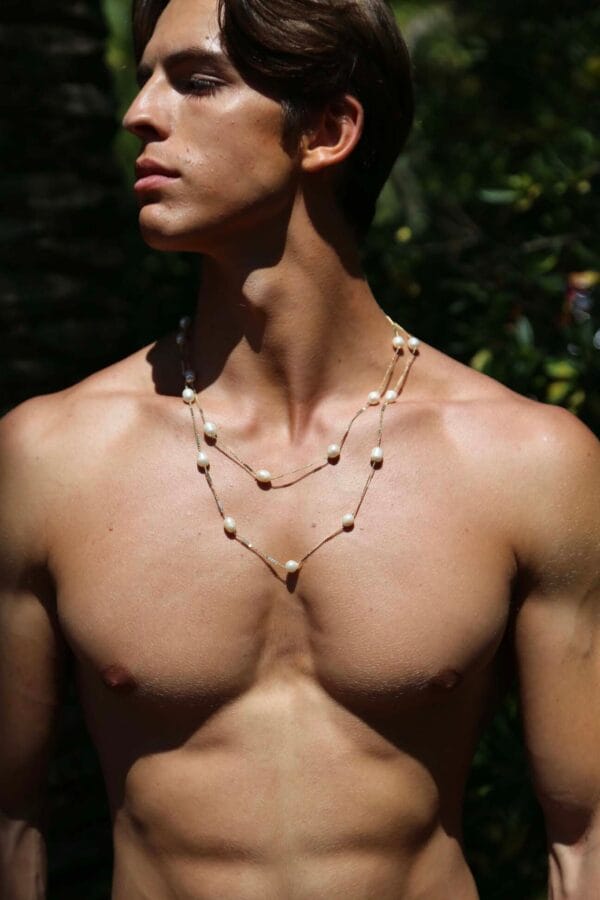 Collares Perla Dorada, Luison