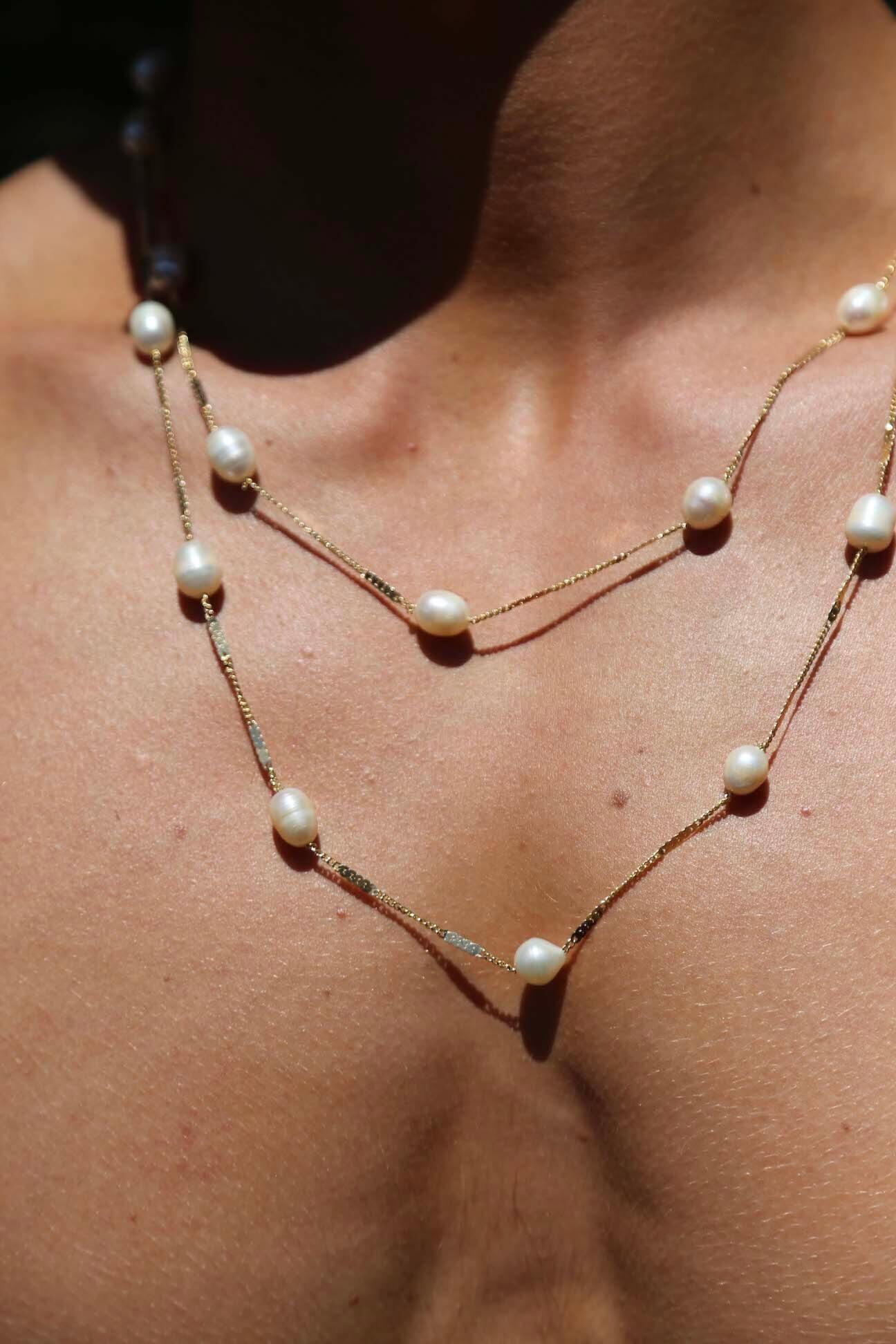 Collares Perla Dorada, Luison