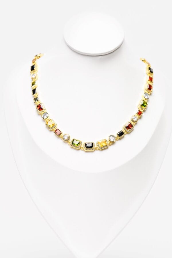 Collar de Piedras Preciosas en Oro 18K, Luison