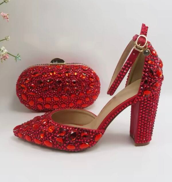 Zapatos y Clutch Rojo Cristal de Fiesta - Juego Bésame de LUISON