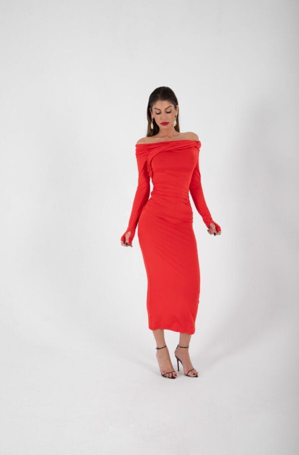 Vestido Rojo Largo Ajustado con Hombros Descubiertos | LUISON