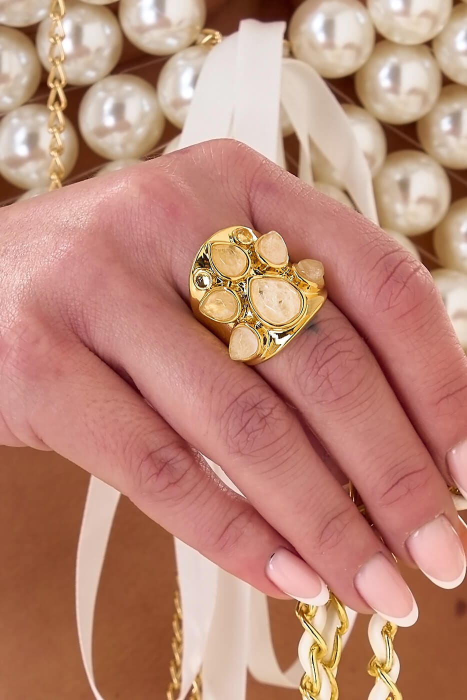 Anillo Abierto de Ágata Blanca Gold