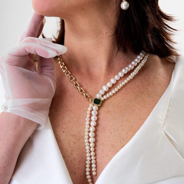 Collar Esmeralda y Perlas Blancas Gold