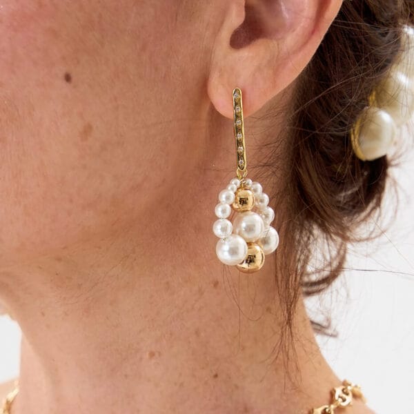 Pendientes Perlas Blancas Obsidiana Gold